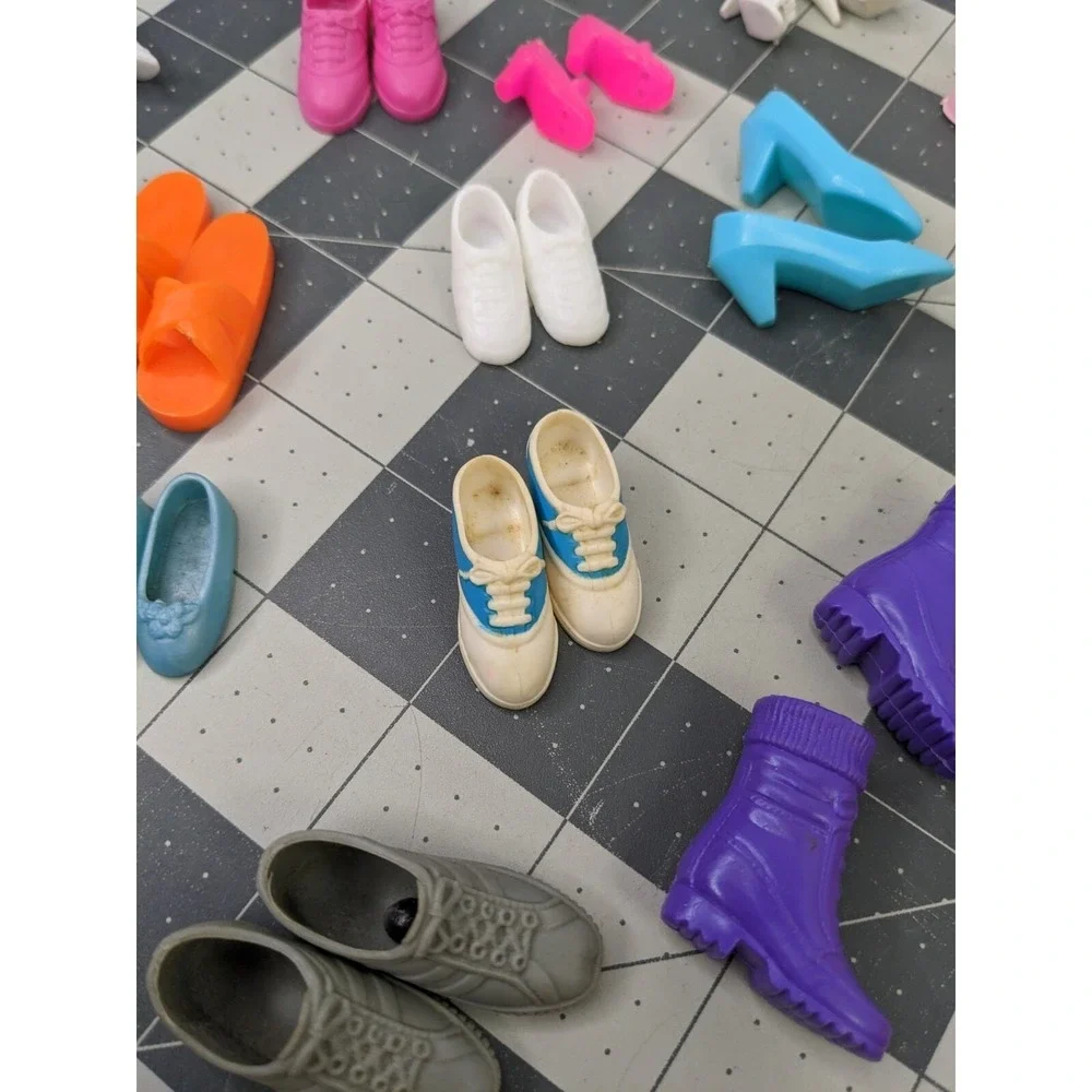 Fashion Doll Large Lot of Shoes Boots Doll‎ Male Female